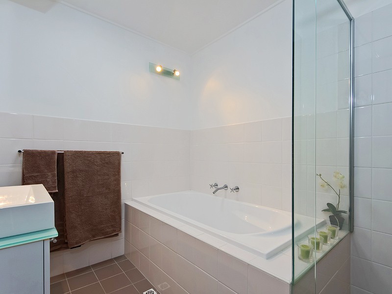 28 Oakdene Crescent, Coromandel Valley SA 5051