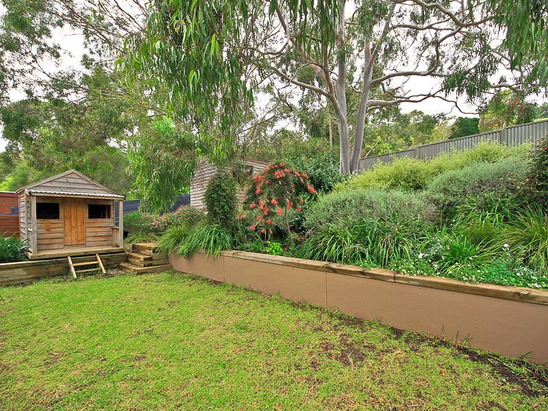 28 Oakdene Crescent, Coromandel Valley SA 5051