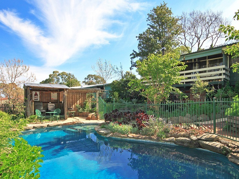 27 Diosma Drive, Coromandel Valley SA 5051