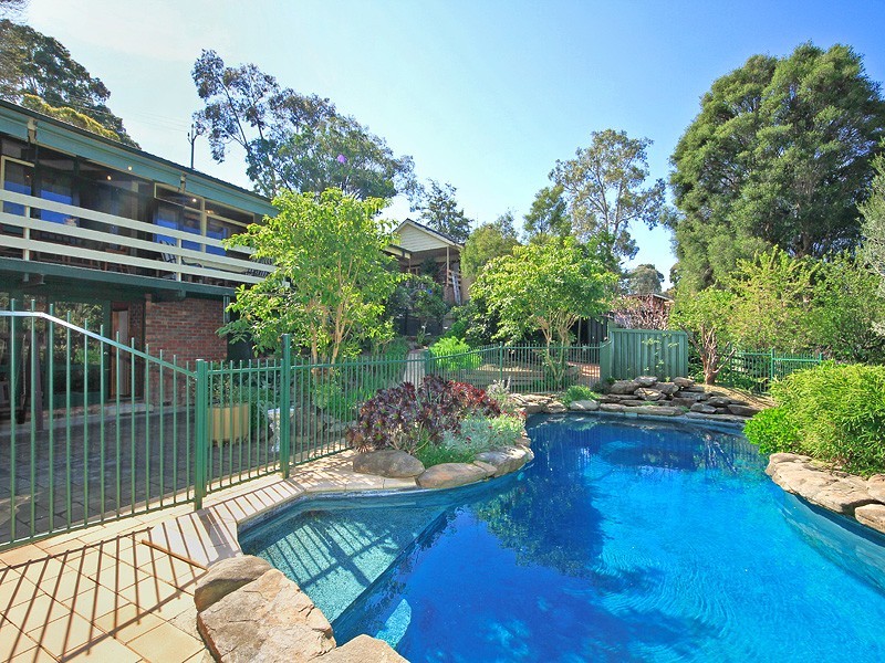 27 Diosma Drive, Coromandel Valley SA 5051