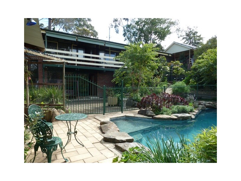 27 Diosma Drive, Coromandel Valley SA 5051