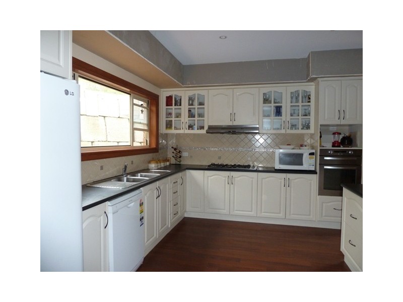 21  Nayook Grove, Happy Valley SA 5159
