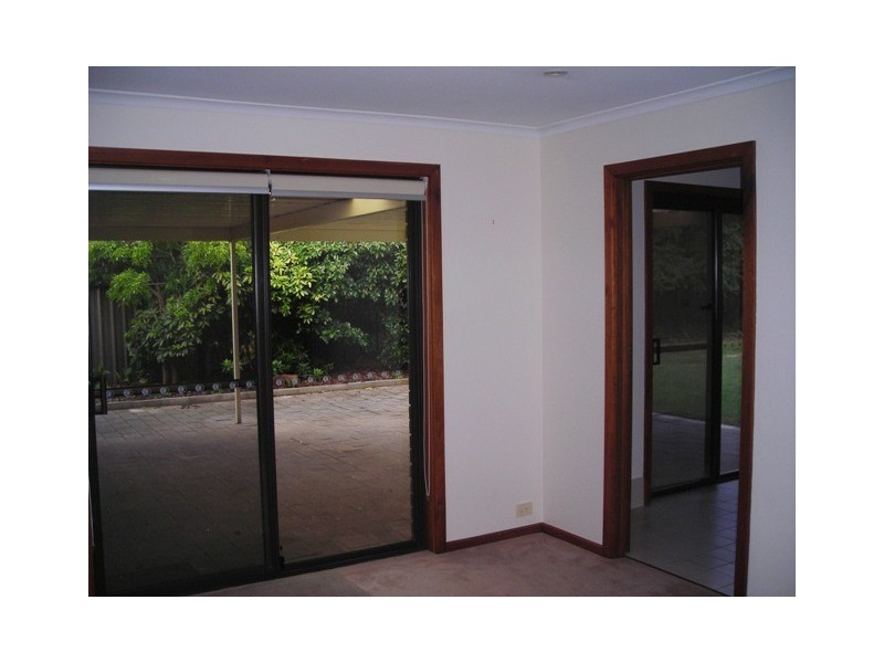 15  Deborah Road, Aberfoyle Park SA 5159