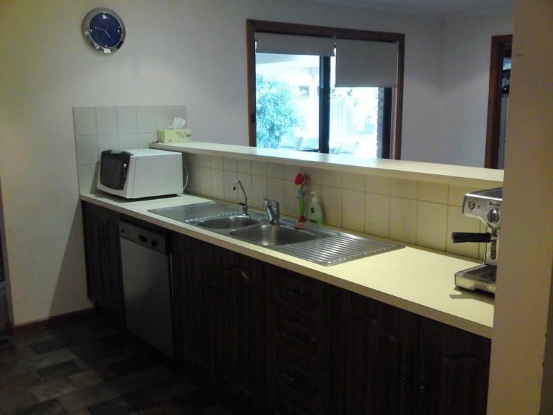 15  Deborah Road, Aberfoyle Park SA 5159