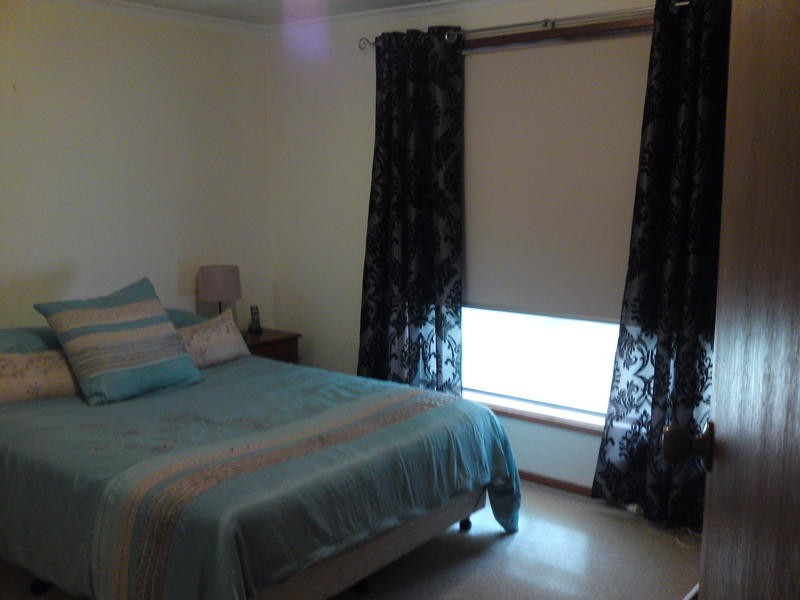 15  Deborah Road, Aberfoyle Park SA 5159