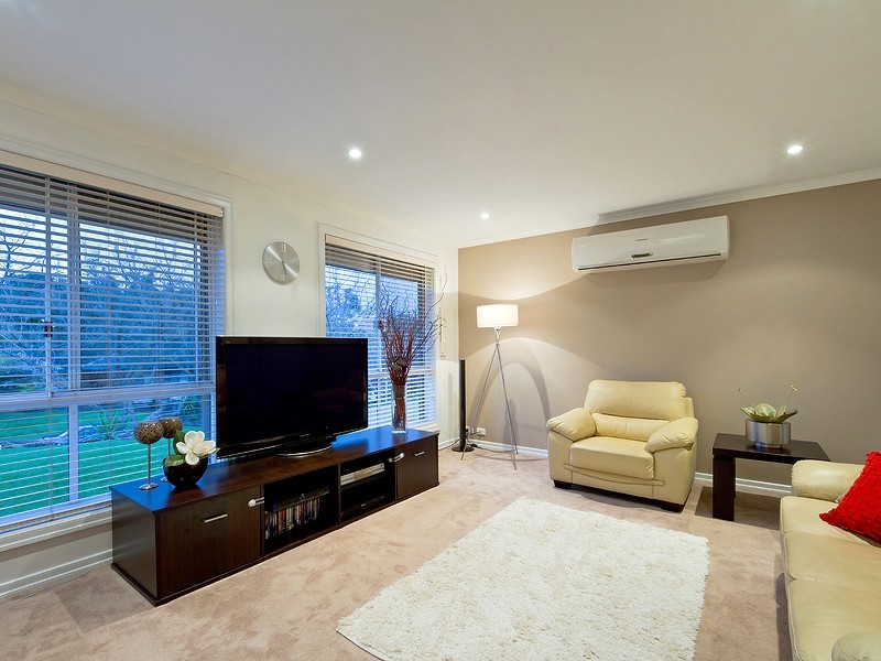 18 Chifley Crescent, Trott Park SA 5158