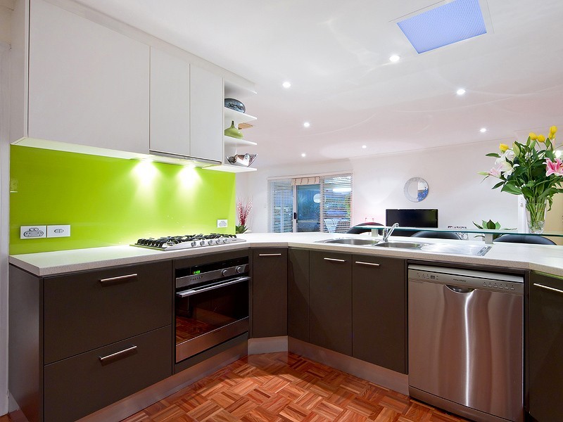 18 Chifley Crescent, Trott Park SA 5158