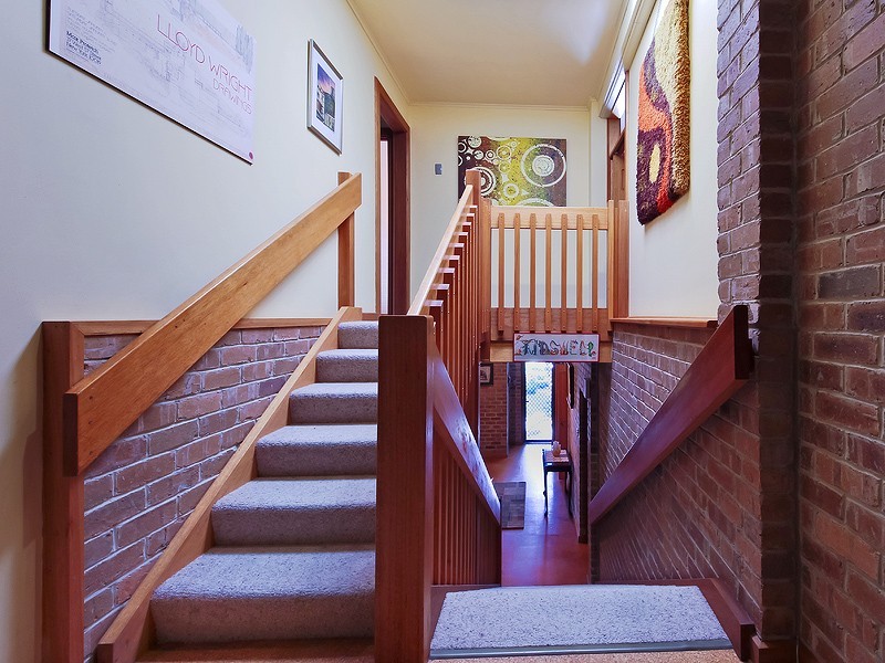 1 Barunga Street, Eden Hills SA 5050