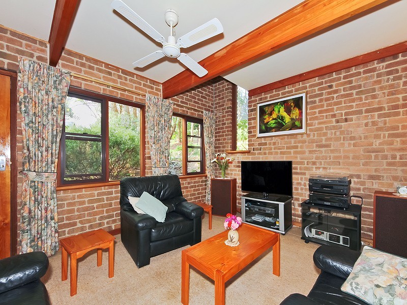 1 Barunga Street, Eden Hills SA 5050