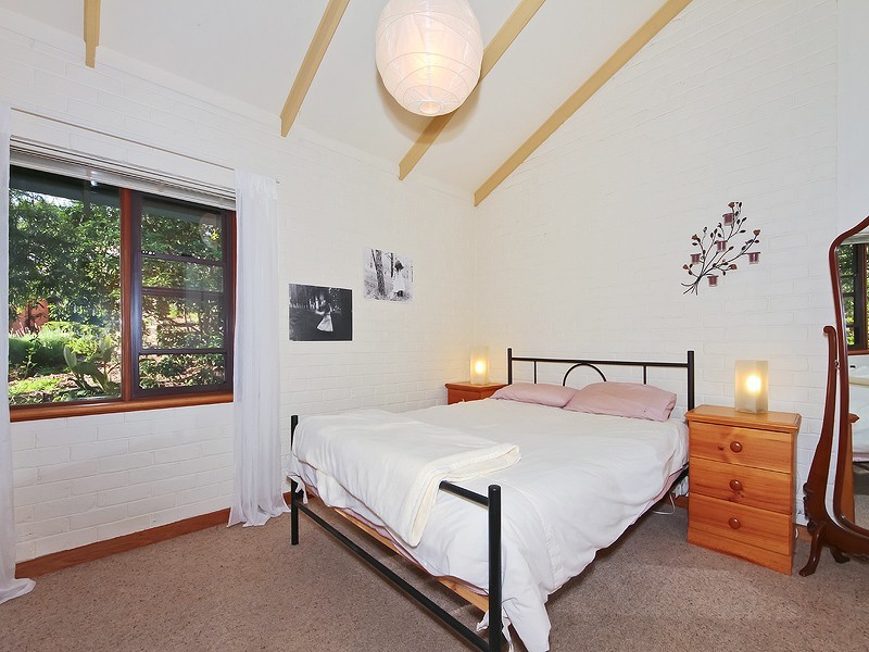 1 Barunga Street, Eden Hills SA 5050