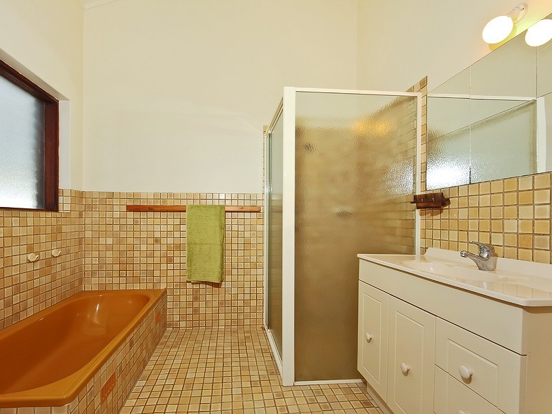 1 Barunga Street, Eden Hills SA 5050