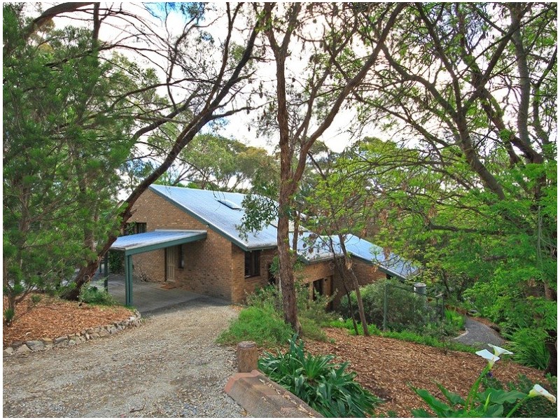 1 Barunga Street, Eden Hills SA 5050