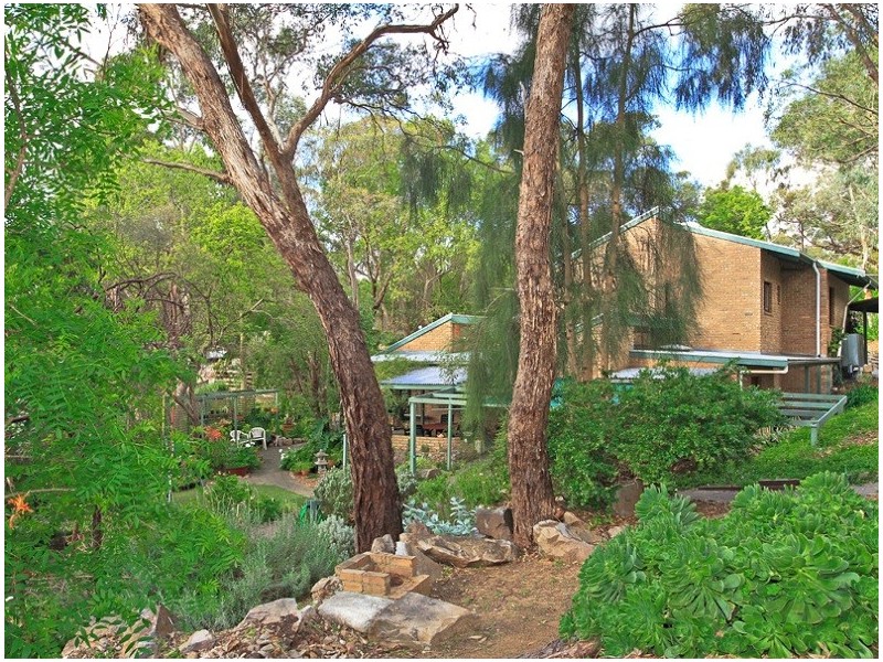 1 Barunga Street, Eden Hills SA 5050