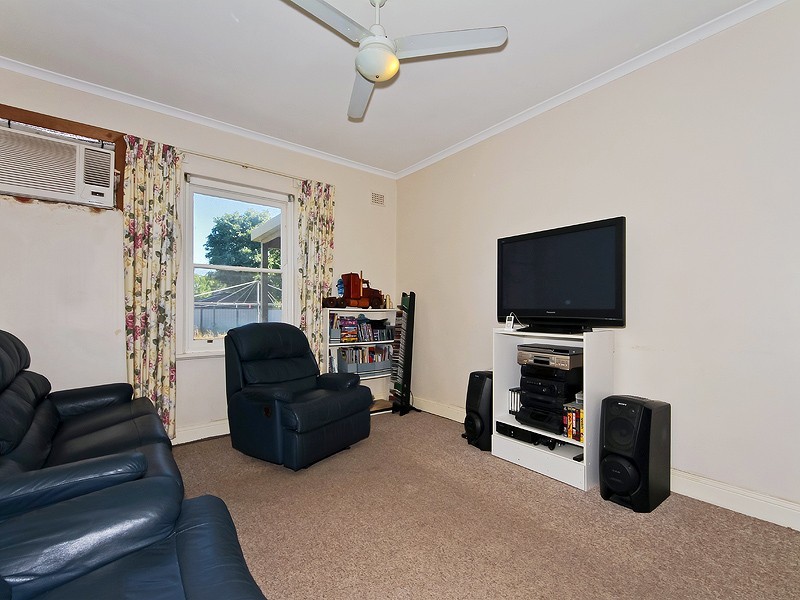 8 Clacton Road, Dover Gardens SA 5048