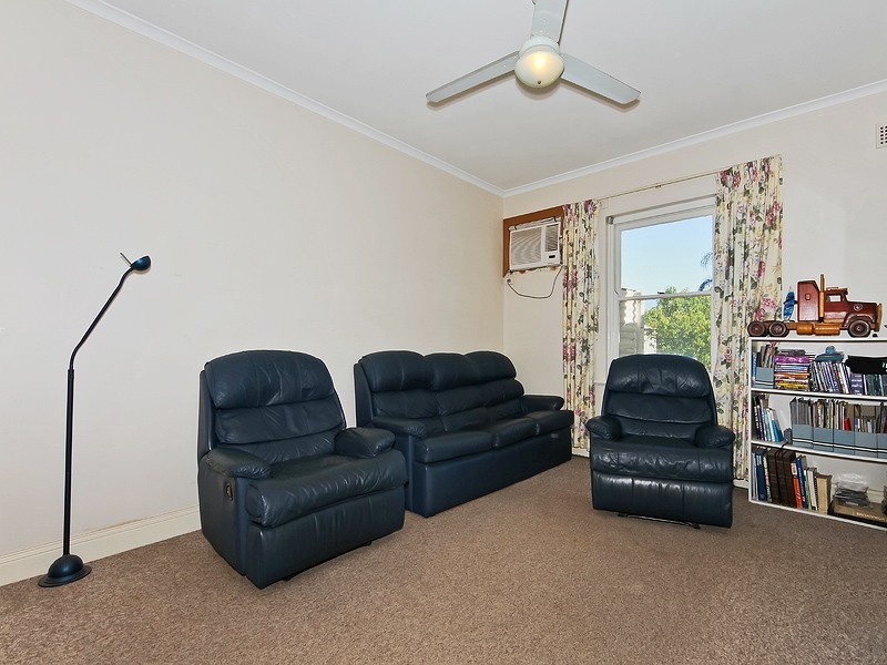 8 Clacton Road, Dover Gardens SA 5048