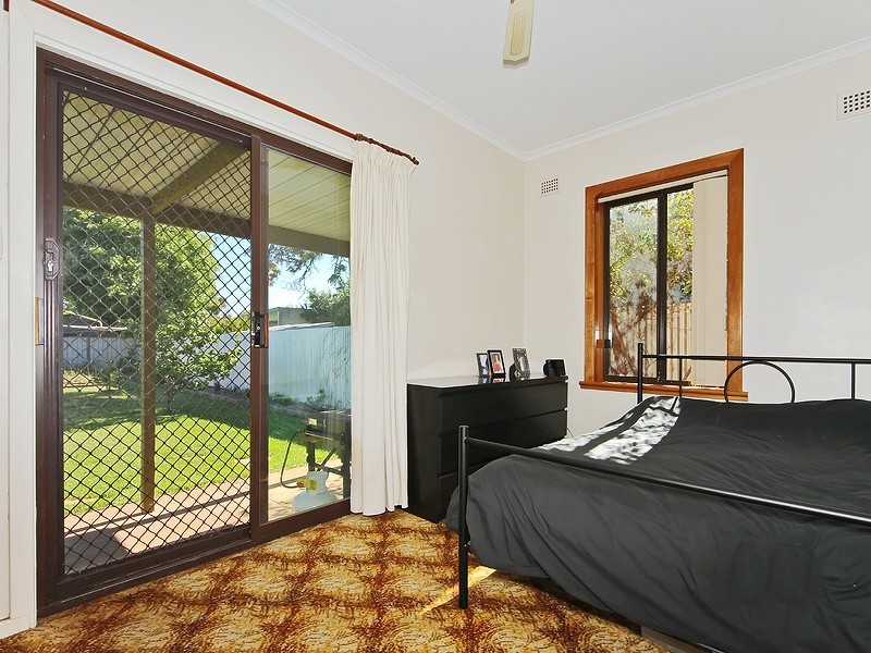 8 Clacton Road, Dover Gardens SA 5048