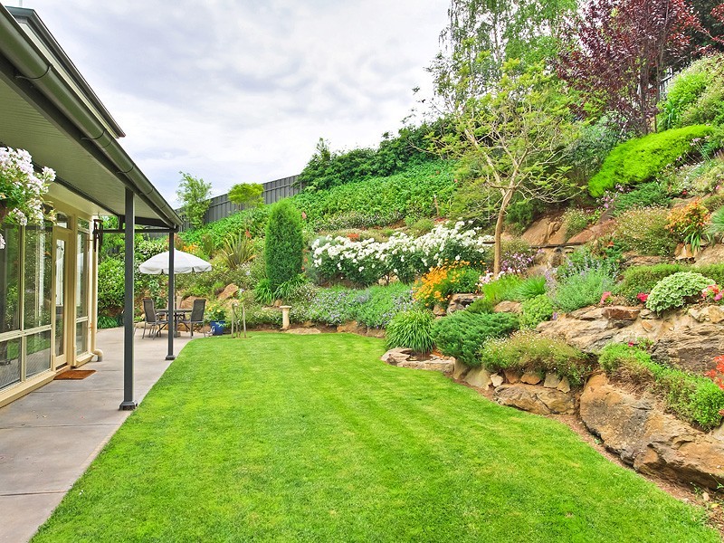 26 Meadowvale Road, Coromandel Valley SA 5051