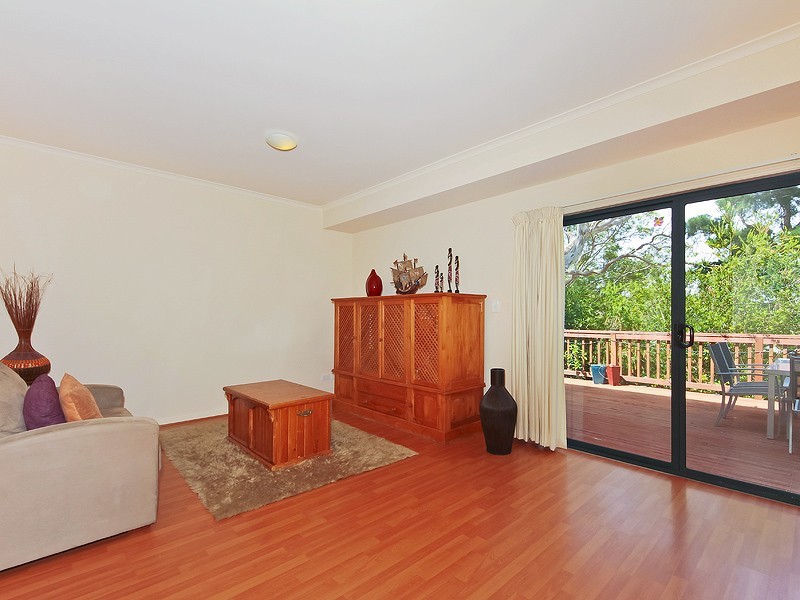 3 Oakley Road, Aberfoyle Park SA 5159