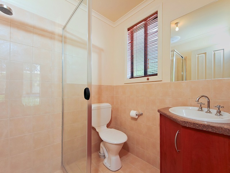 3 Oakley Road, Aberfoyle Park SA 5159