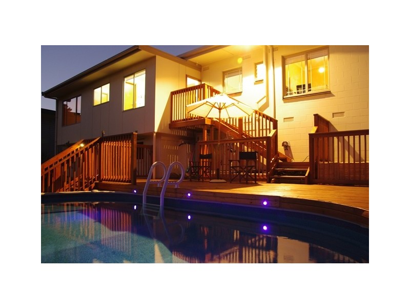 17 Mountain Road, Eden Hills SA 5050