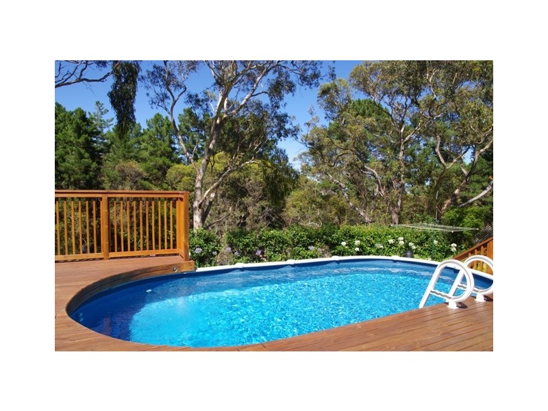 17 Mountain Road, Eden Hills SA 5050