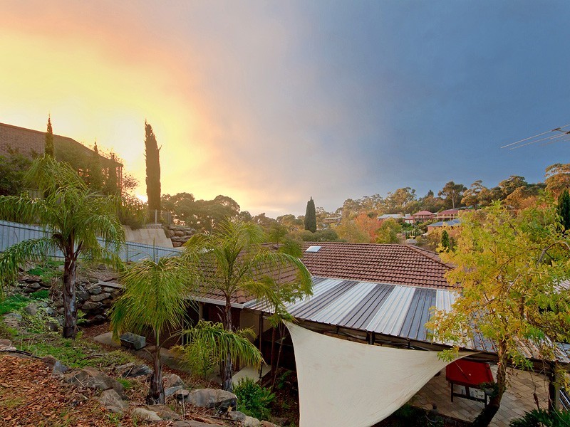 24 McHarg Road, Happy Valley SA 5159