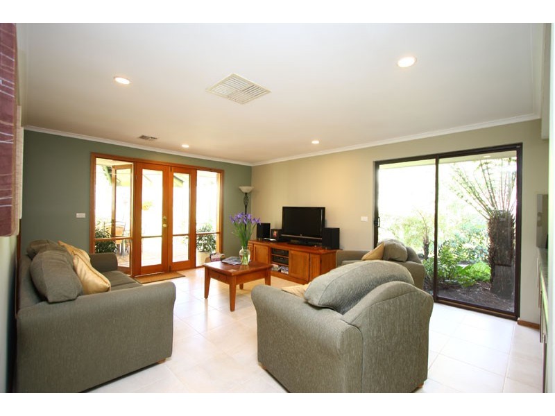 9 McGregor Court, Belair SA 5052