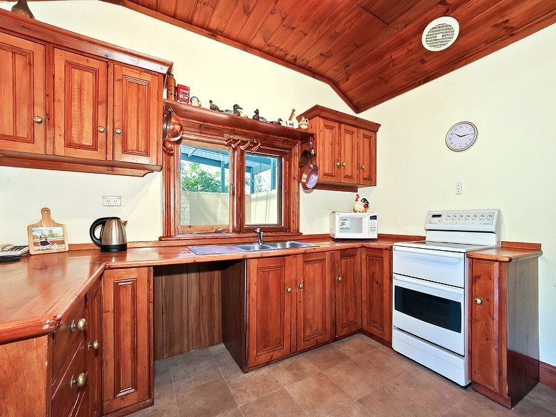 33 Lindsay Terrace, Belair SA 5052