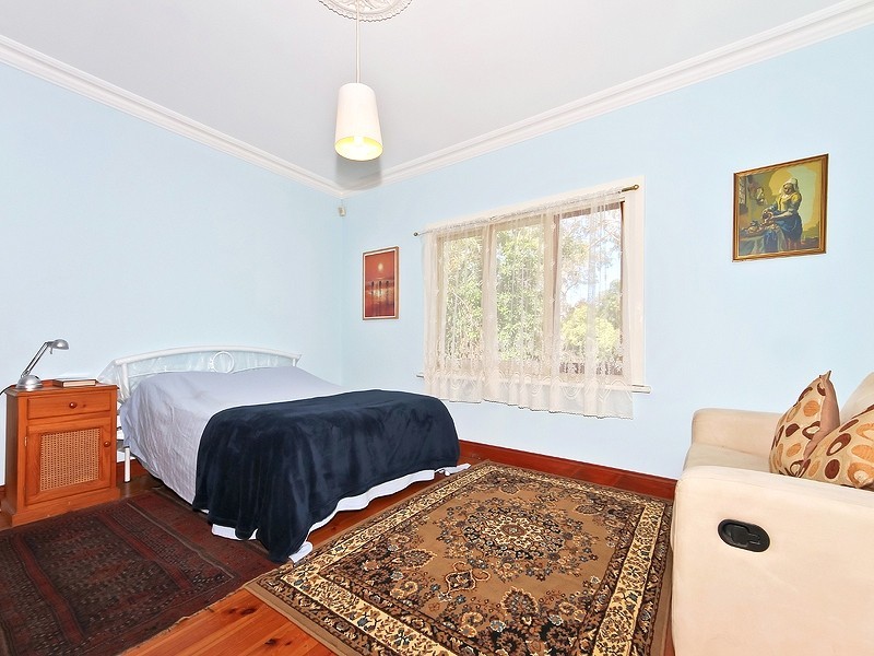 33 Lindsay Terrace, Belair SA 5052