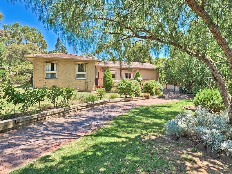 24 Monalta Drive, Belair SA 5052