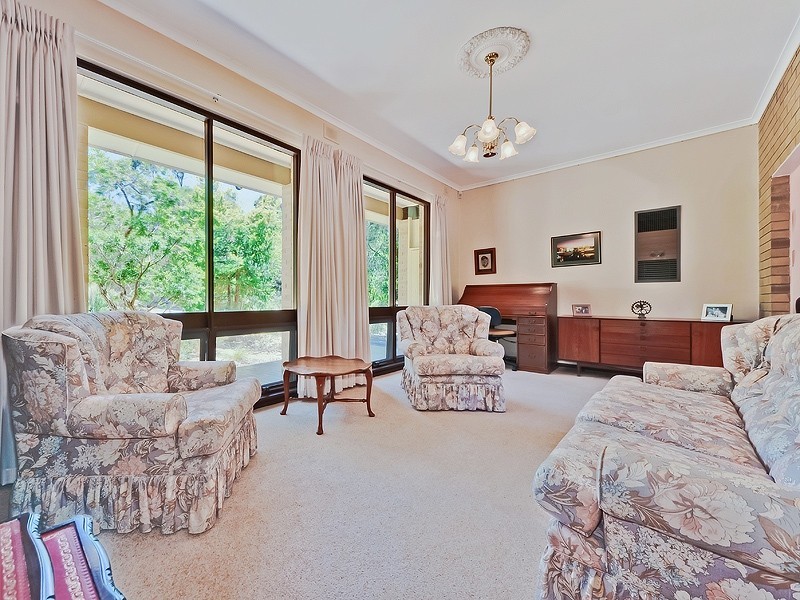 24 Monalta Drive, Belair SA 5052