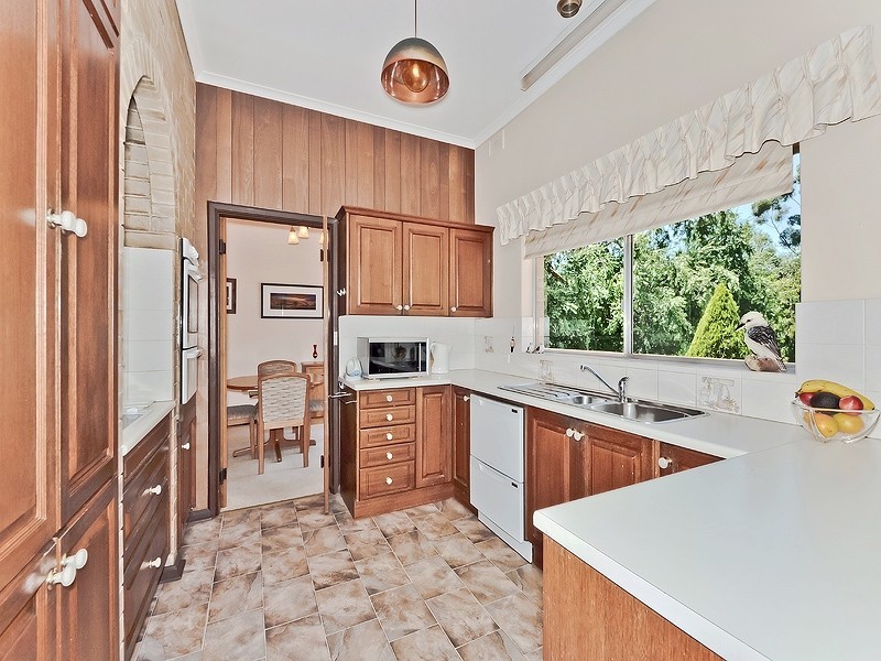 24 Monalta Drive, Belair SA 5052