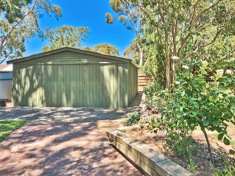 24 Monalta Drive, Belair SA 5052