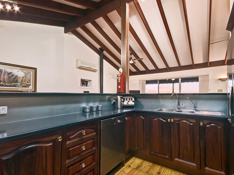 7 Ronald Avenue, Eden Hills SA 5050