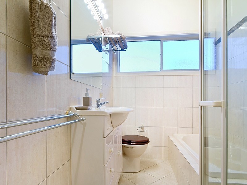 7 Ronald Avenue, Eden Hills SA 5050