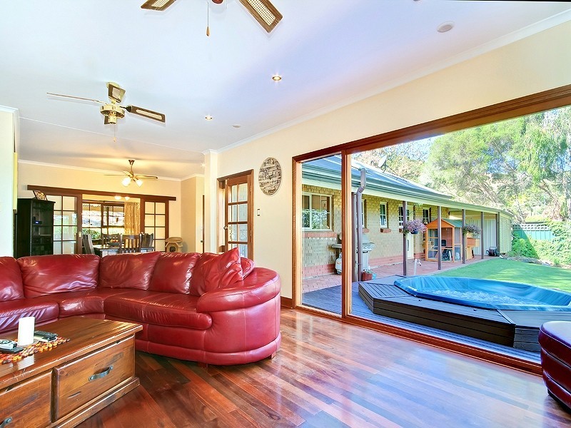 14 Driscoll Road, Coromandel Valley SA 5051