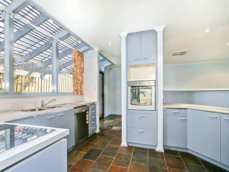 16 Hilltop Court, Coromandel Valley SA 5051