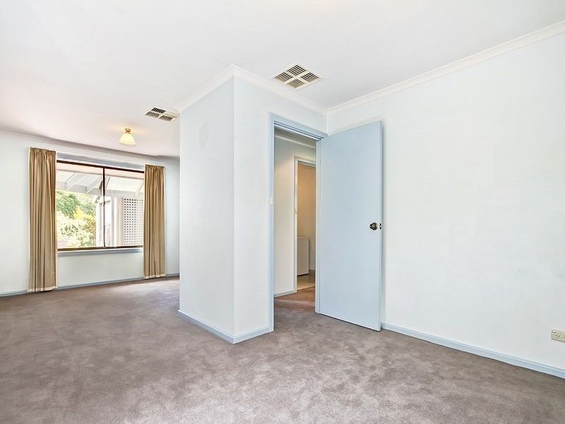 16 Hilltop Court, Coromandel Valley SA 5051