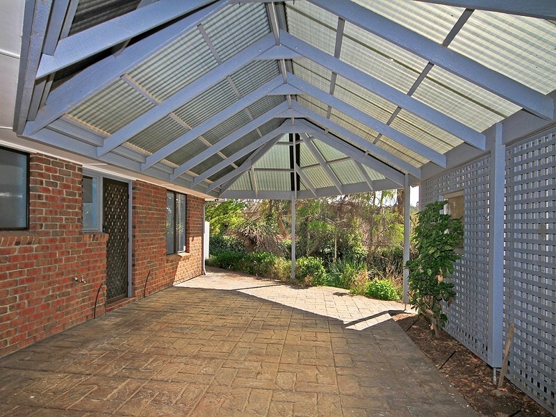 16 Hilltop Court, Coromandel Valley SA 5051