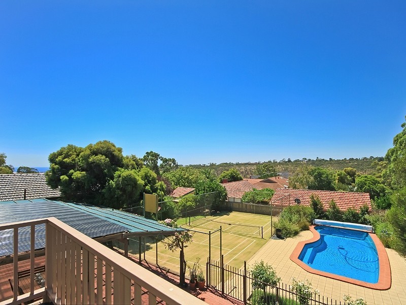 13 Arbell Crescent, Flagstaff Hill SA 5159