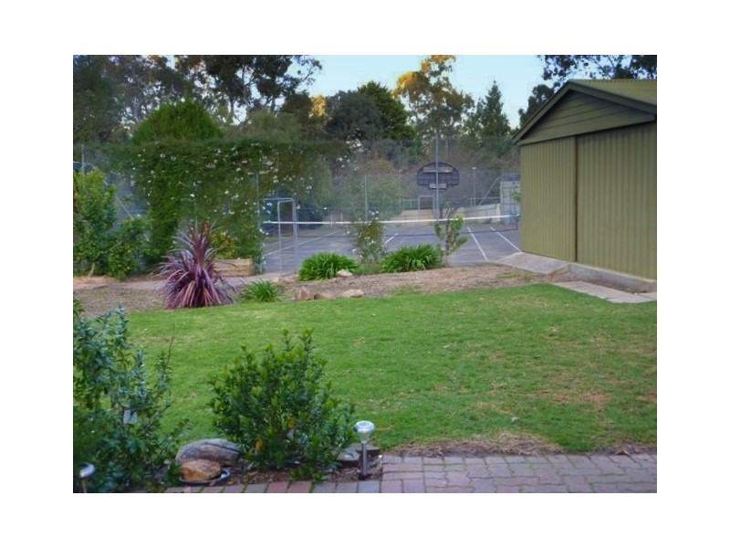 8 Hillridge Drive, Belair SA 5052