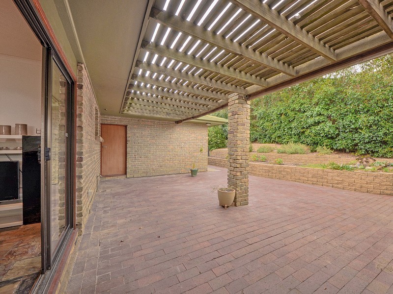 1 Ross Court, Coromandel Valley SA 5051