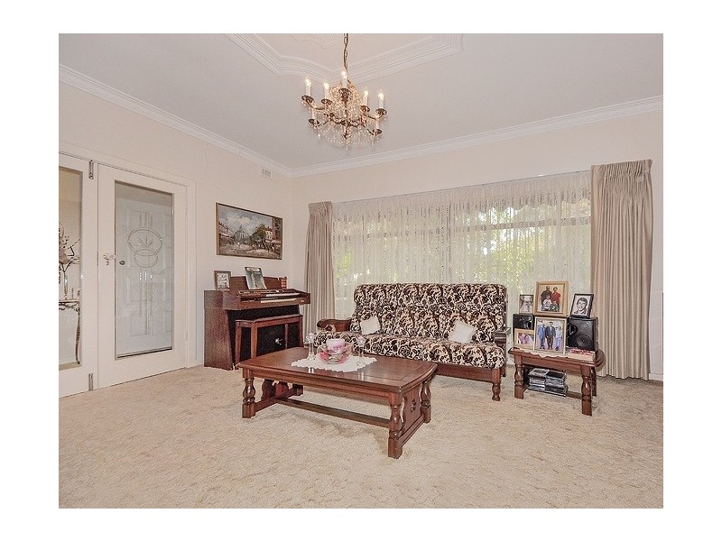 180 Shepherds Hill Road, Bellevue Heights SA 5050