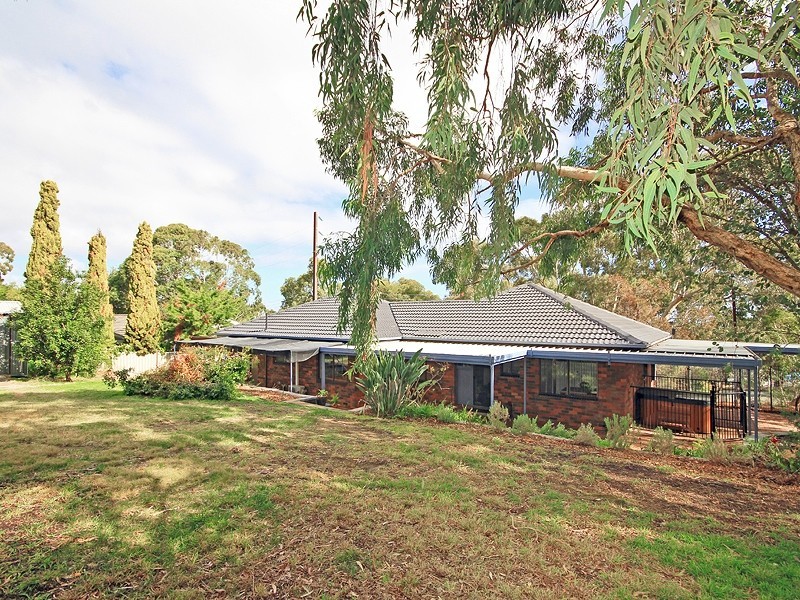 1 Grevillea Way, Belair SA 5052