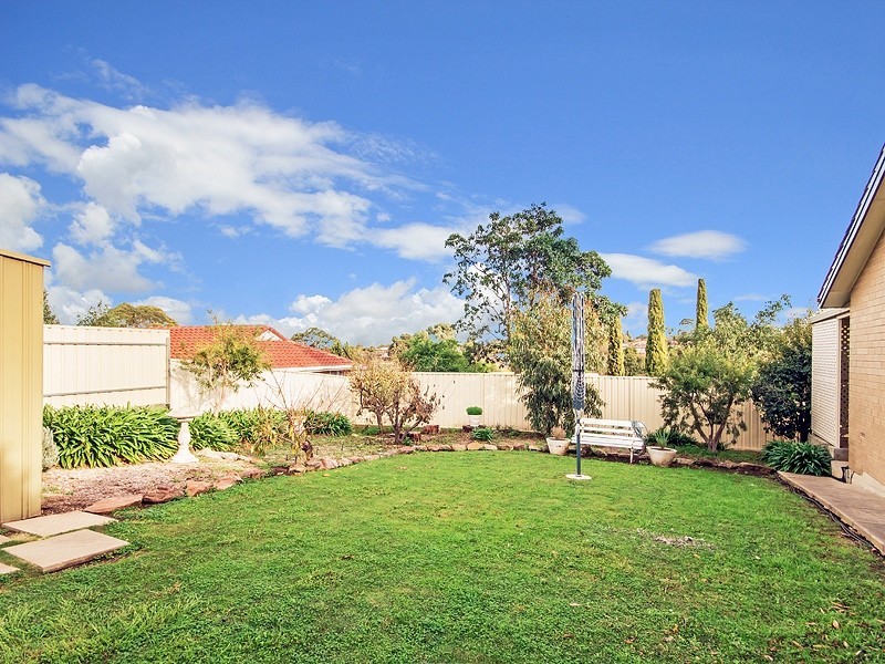 9 Drysdale Dr, Trott Park SA 5158