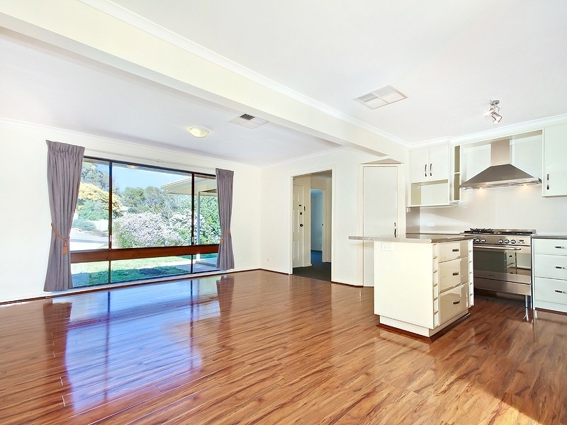 12 Crane Ave, Coromandel Valley SA 5051