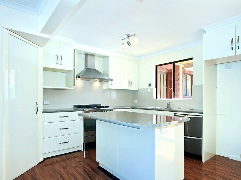 12 Crane Ave, Coromandel Valley SA 5051