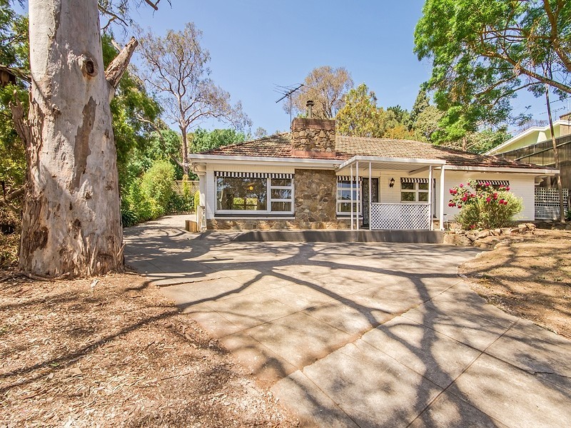 11 Sycamore Cres, Hawthorndene SA 5051