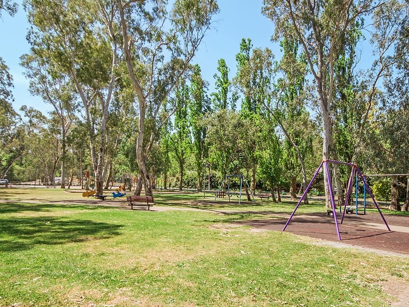 11 Sycamore Cres, Hawthorndene SA 5051