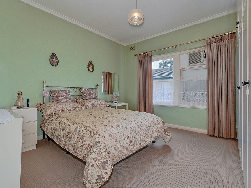 257 Shepherds Hill Road, Eden Hills SA 5050